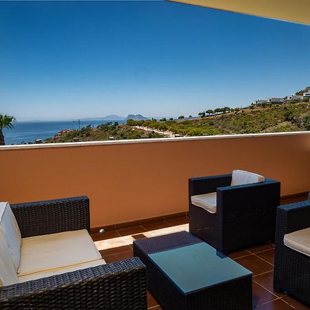 2055-Superb 2Bedrooms Apt, Gibraltar And Sea View Манилва Экстерьер фото