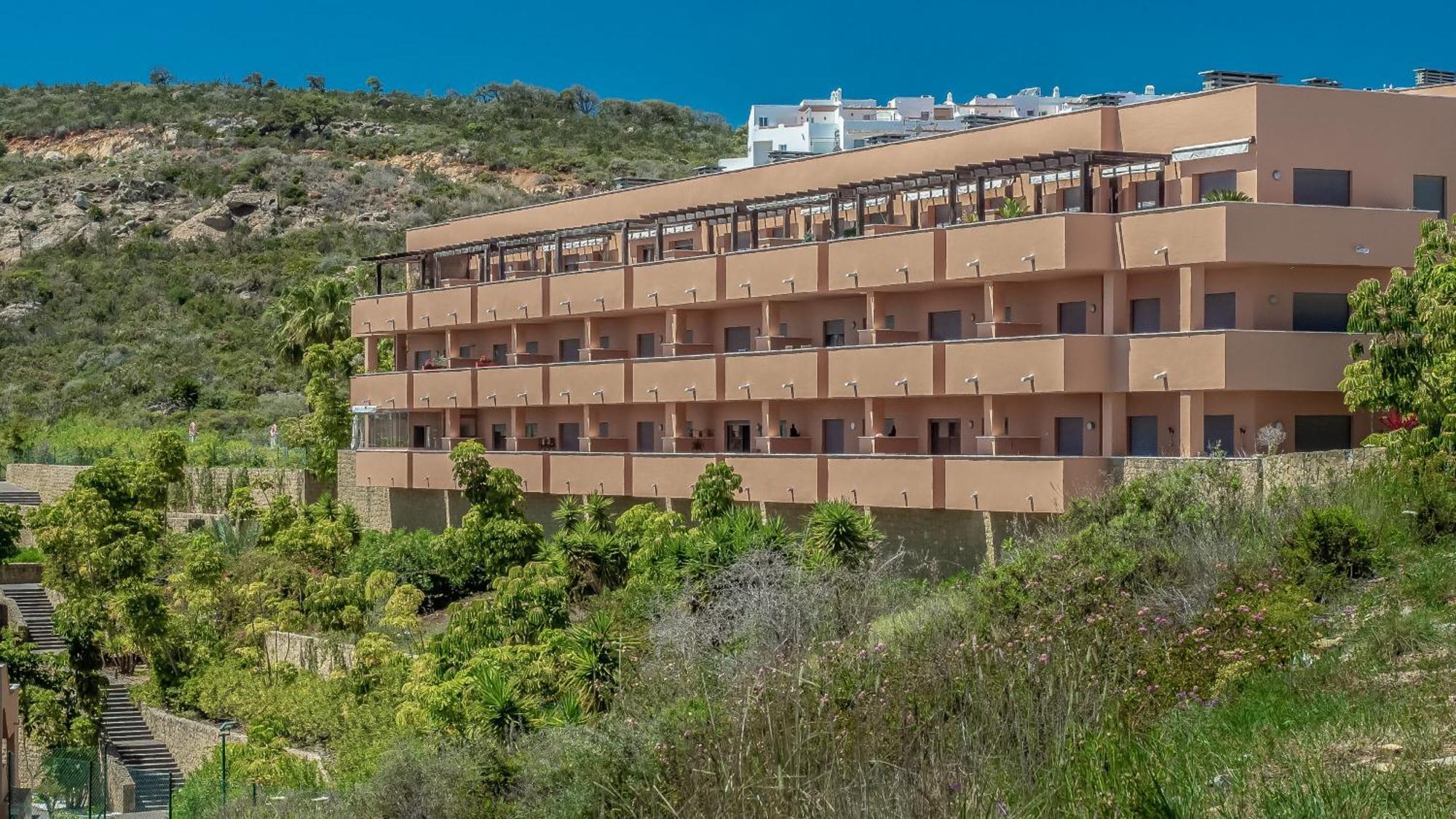 2055-Superb 2Bedrooms Apt, Gibraltar And Sea View Манилва Экстерьер фото