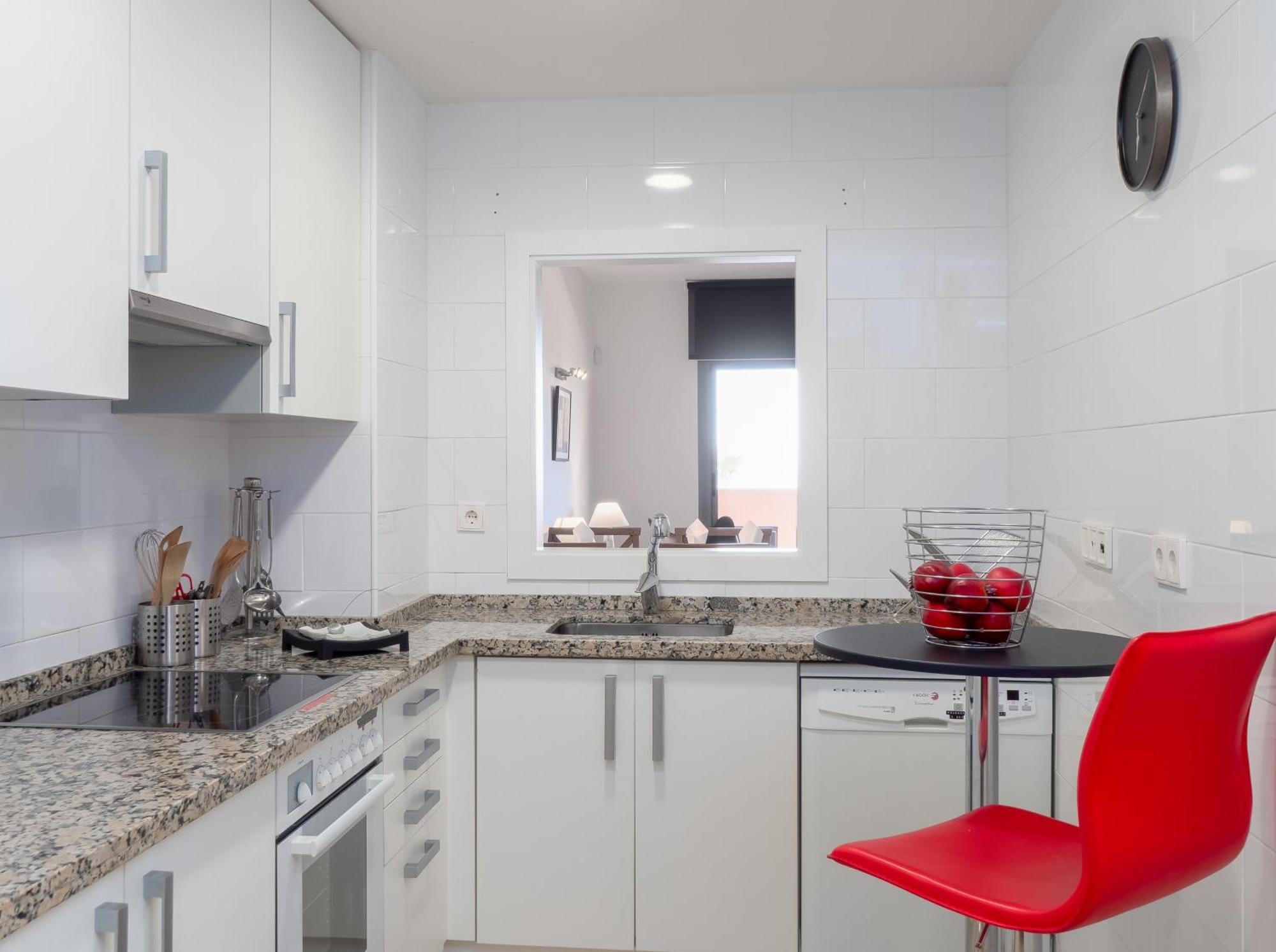 2055-Superb 2Bedrooms Apt, Gibraltar And Sea View Манилва Экстерьер фото