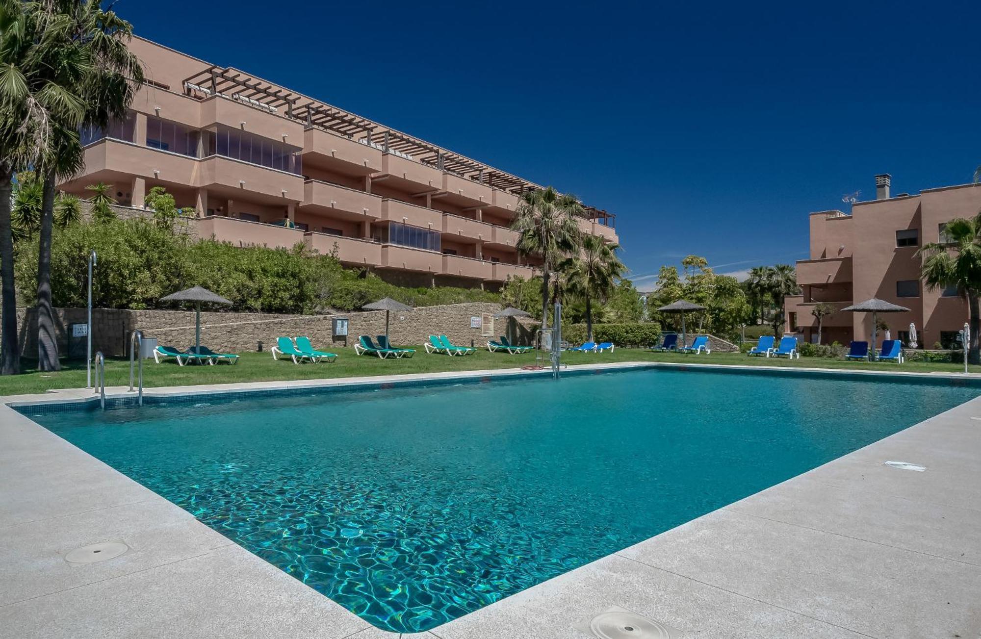 2055-Superb 2Bedrooms Apt, Gibraltar And Sea View Манилва Экстерьер фото
